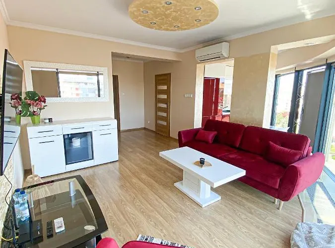 Glass Tower Apartament